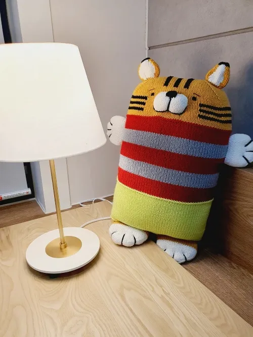 Tiger-Toy-Pillow-Knitting-Patter